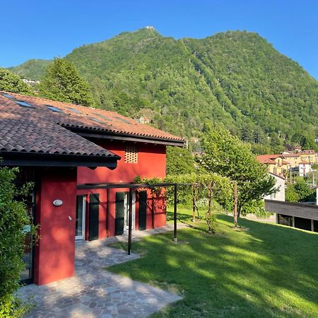 Ostello Casa Rossa ลาเวโน มอมเบลโล ภายนอก รูปภาพ