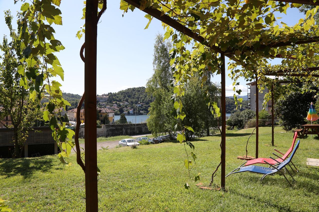 Ostello Casa Rossa ลาเวโน มอมเบลโล ภายนอก รูปภาพ